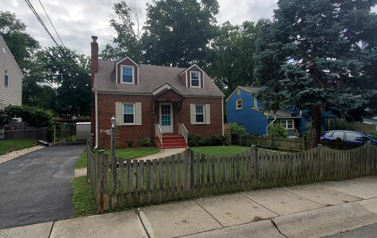 9505 Warren St — Photo 2