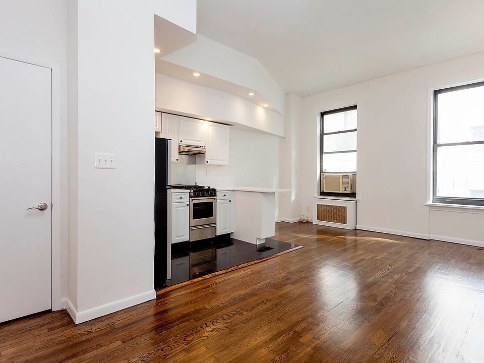 1st image of 39 W 16th St APT 3R