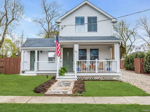 30 Liberty Street, Patchogue, NY 11772