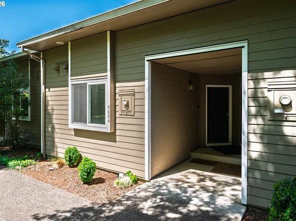 4684 SW Comus Pl #1-G, Portland, OR 97219