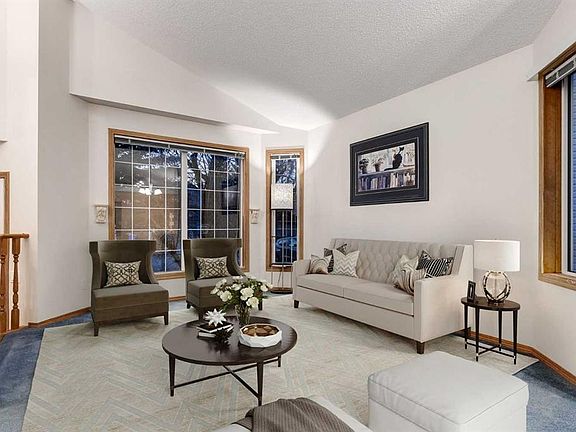 4th image of 26 W Somercrest Cir SW