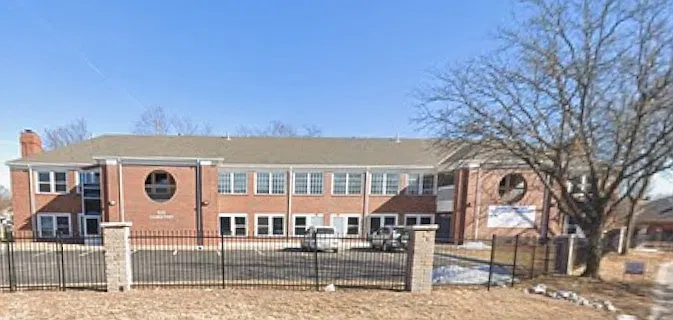 1650 S Georgetown St — Photo 13
