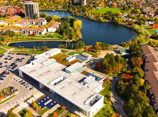 6720 Glen Erin Dr #913, Mississauga, ON L5N3K8