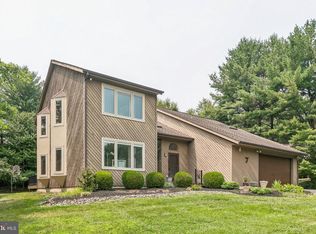 7 Haycroft Dr, Spring House, PA 19477