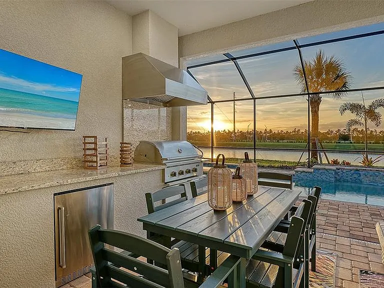 5612 Lightning Whelk Ln — Photo 14