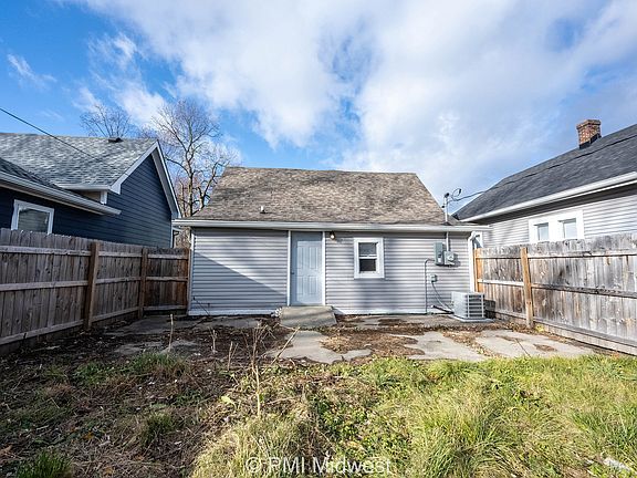 5th image of 717 Ketcham St