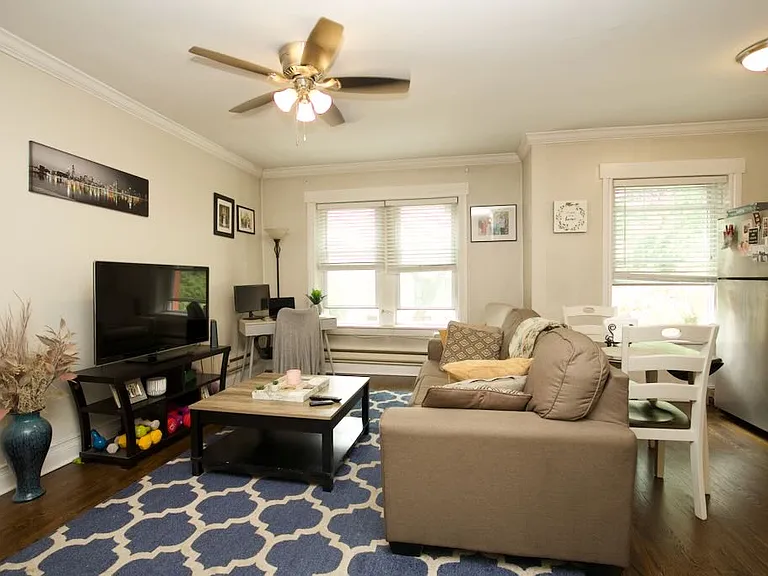 2129 N Dayton St #102 — Photo 7