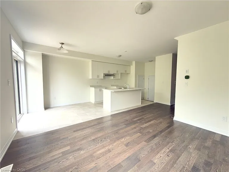 299 Starlight Ave — Photo 7
