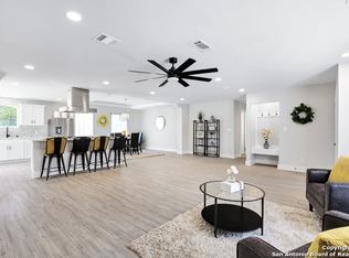 7530 Five Palms Dr, San Antonio, TX 78242