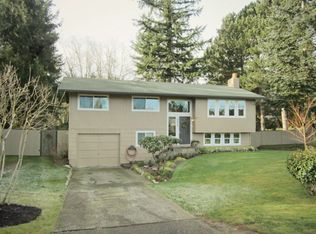 5995 Paradise Dr, Ferndale, WA 98248