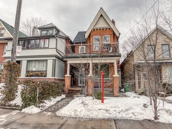 299 Pacific Ave #4, Toronto, ON M6P 2P8