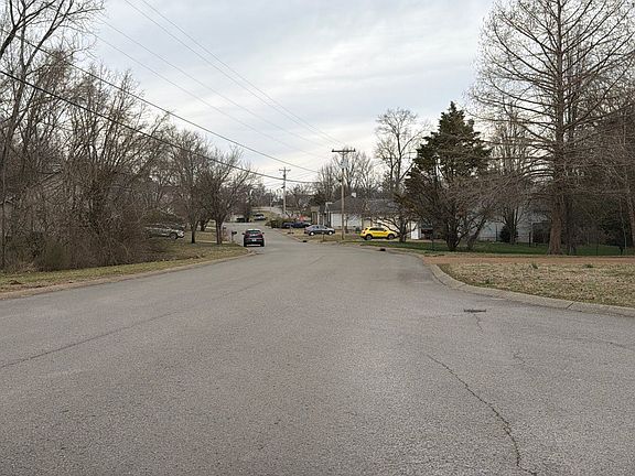 4th image of 1043 Cedarcreek Village Rd