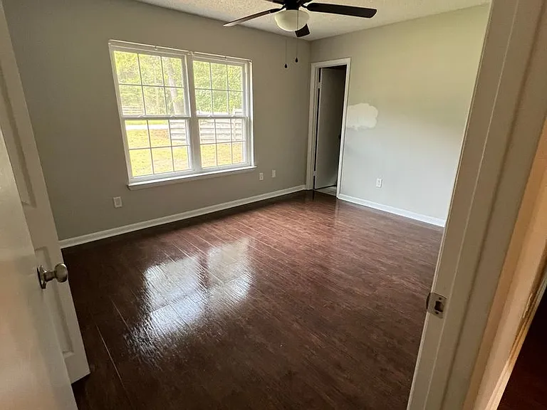 226 Sequoia Cir — Photo 6
