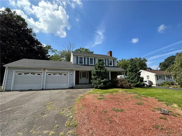 41 Fieldcrest Road, Fairfield, CT 06825