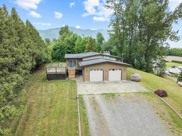 38604 No 5 Rd, Abbotsford, BC V3G 2G3