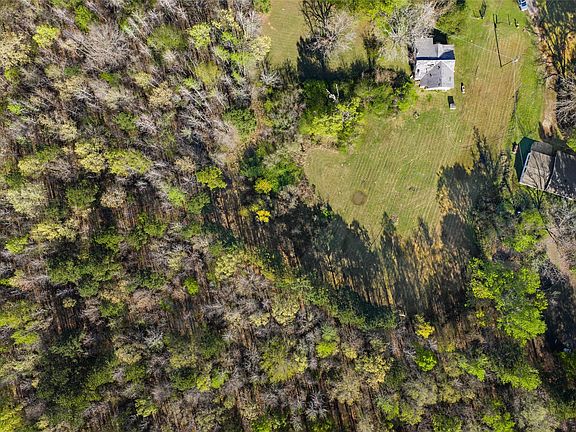 5th image of 134 McCullough Rd