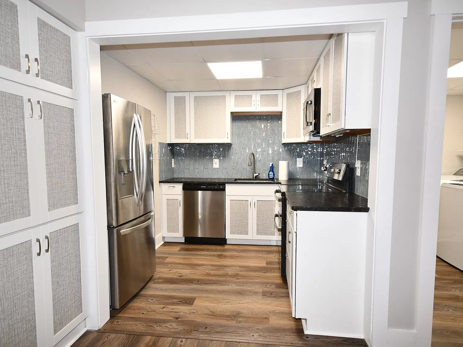 2 bed, $1,800 — Photo 4