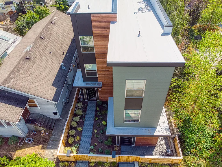 1213 E James Ct — Photo 20