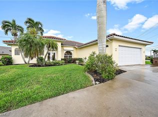 2416 SW 39th Ter, Cape Coral, FL 33914