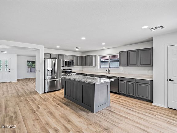 4th image of 13555 E Diablo Creek Dr