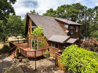 11754 Dixie Rd, Central Pt, OR 97502