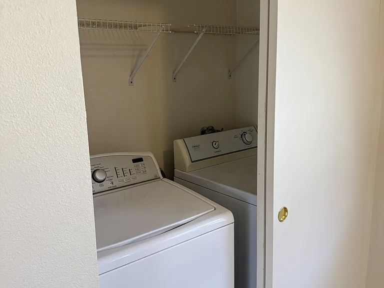 1260 Haven Ln #3 — Photo 4