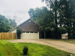 2872 Marion Anderson Rd, Hot Springs, AR 71913