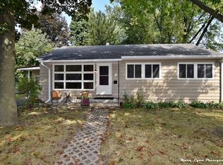 917 Pleasant St, Dekalb, IL 60115