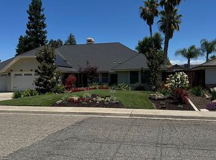 1014 N Bollinger St, Visalia, CA 93291