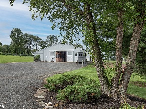 3rd image of 71 Rainbow Hill Rd