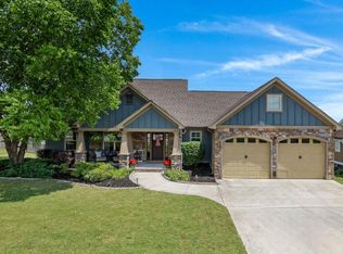 37 Bur Oak Dr, Ringgold, GA 30736