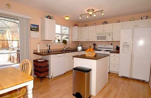 2nd image of 584 Briggs Pl