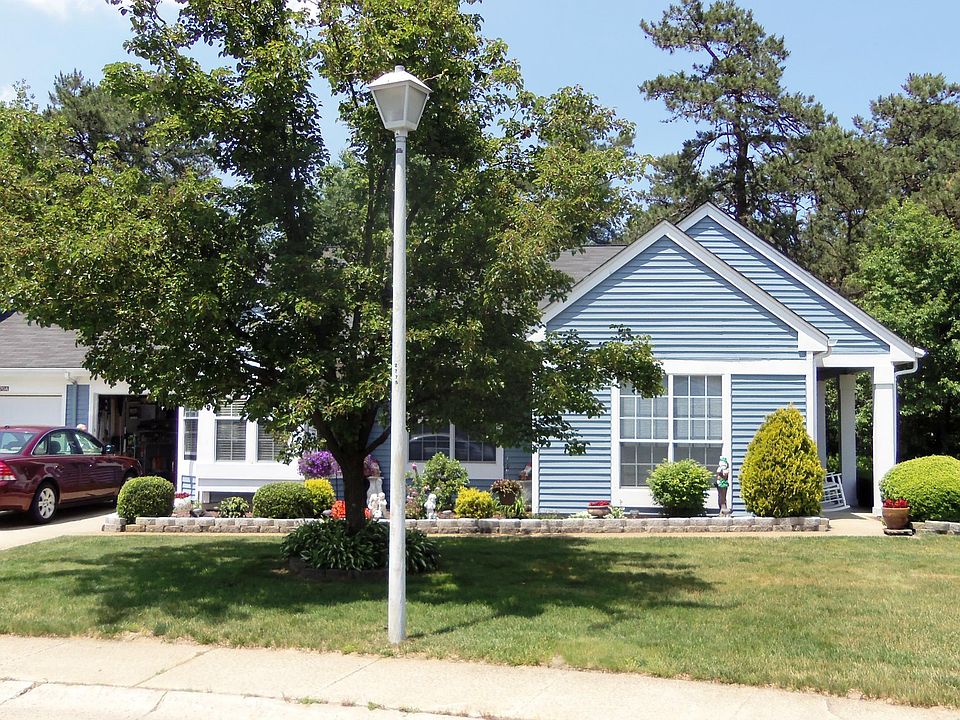1st image of 970 Thornbury Lane #B