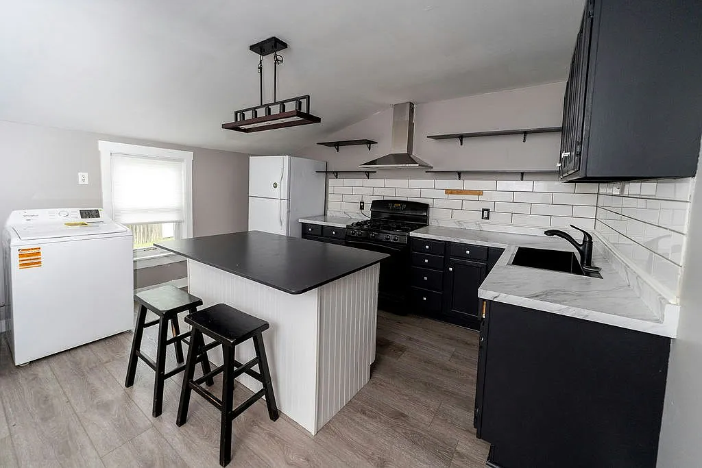 29 West Orange Street, Unit 29 S Spruce Street — Photo 3