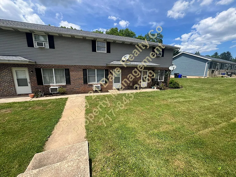 74 Tonden Dr — Photo 1