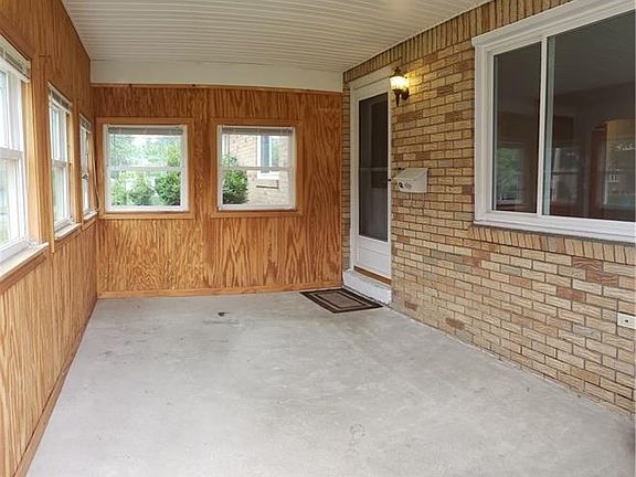 3rd image of 904 Ohio Ave