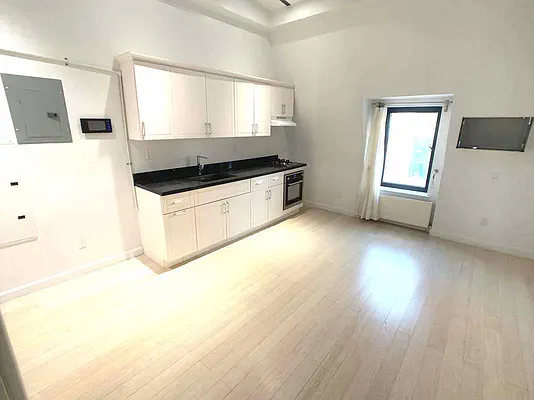 Rented by Realty Nerd | media 11