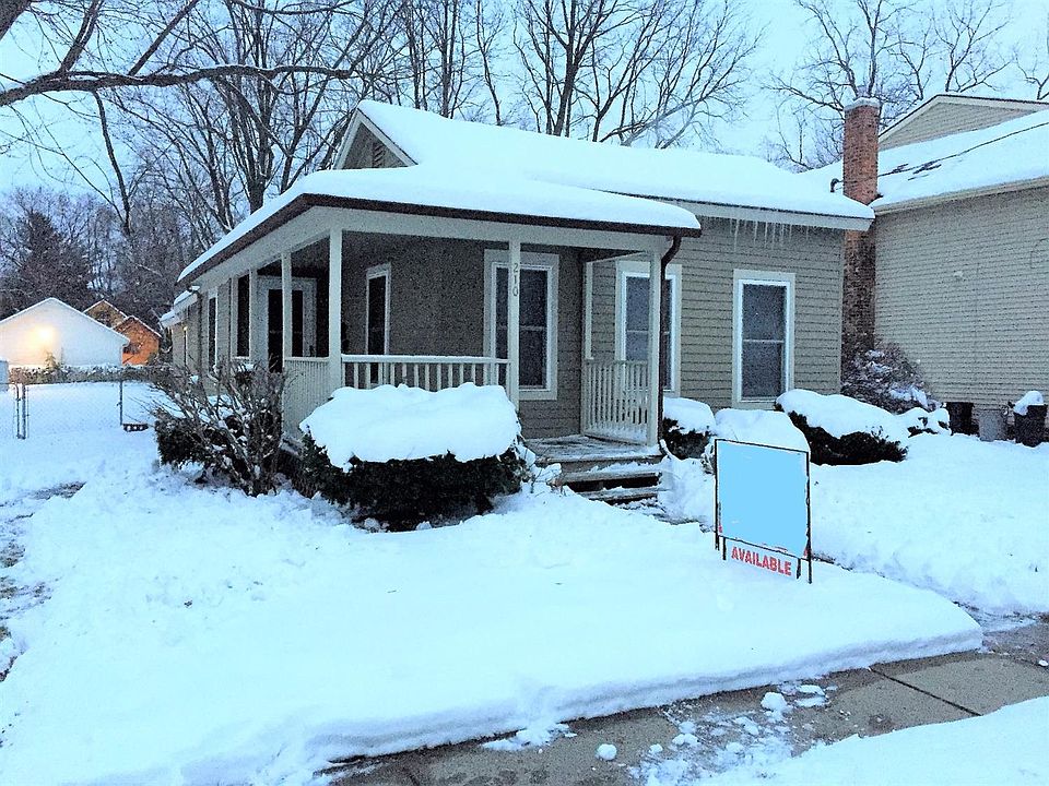 1st image of 210 Miles St