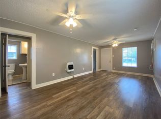 824 Karnes St, Fort Worth, TX 76111