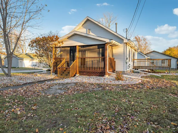 1704 Lawe St, Kaukauna, WI 54130