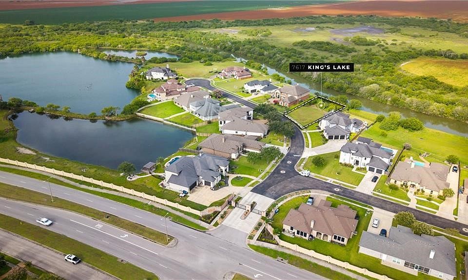 1st image of 7617 Kings Lk