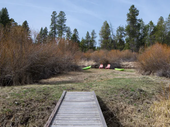 54977 Huntington Rd, Bend, OR 97707