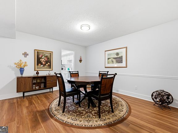 5th image of 6851 Roswell Rd Unit F15