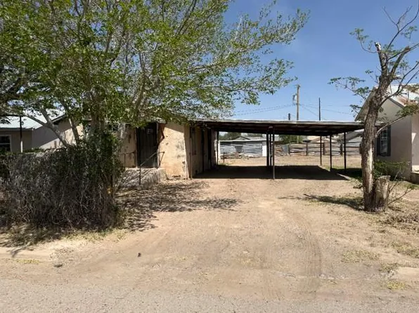 914 S Willow St, Pecos, TX 79772