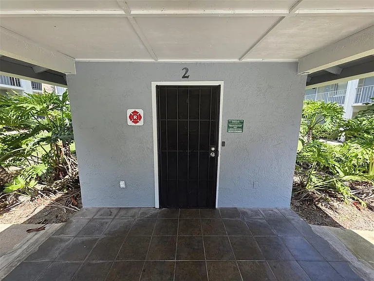 139 Oyster Bay Cir #220 — Photo 25