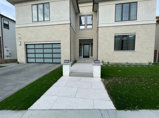 11854 Hillsborough Ln, Northridge, CA 91326