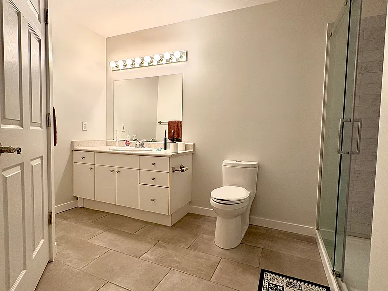 223 Saturna Dr — Photo 10
