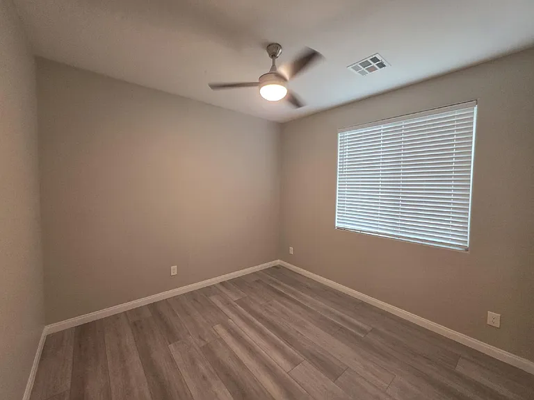 9456 Brough Ave — Photo 20