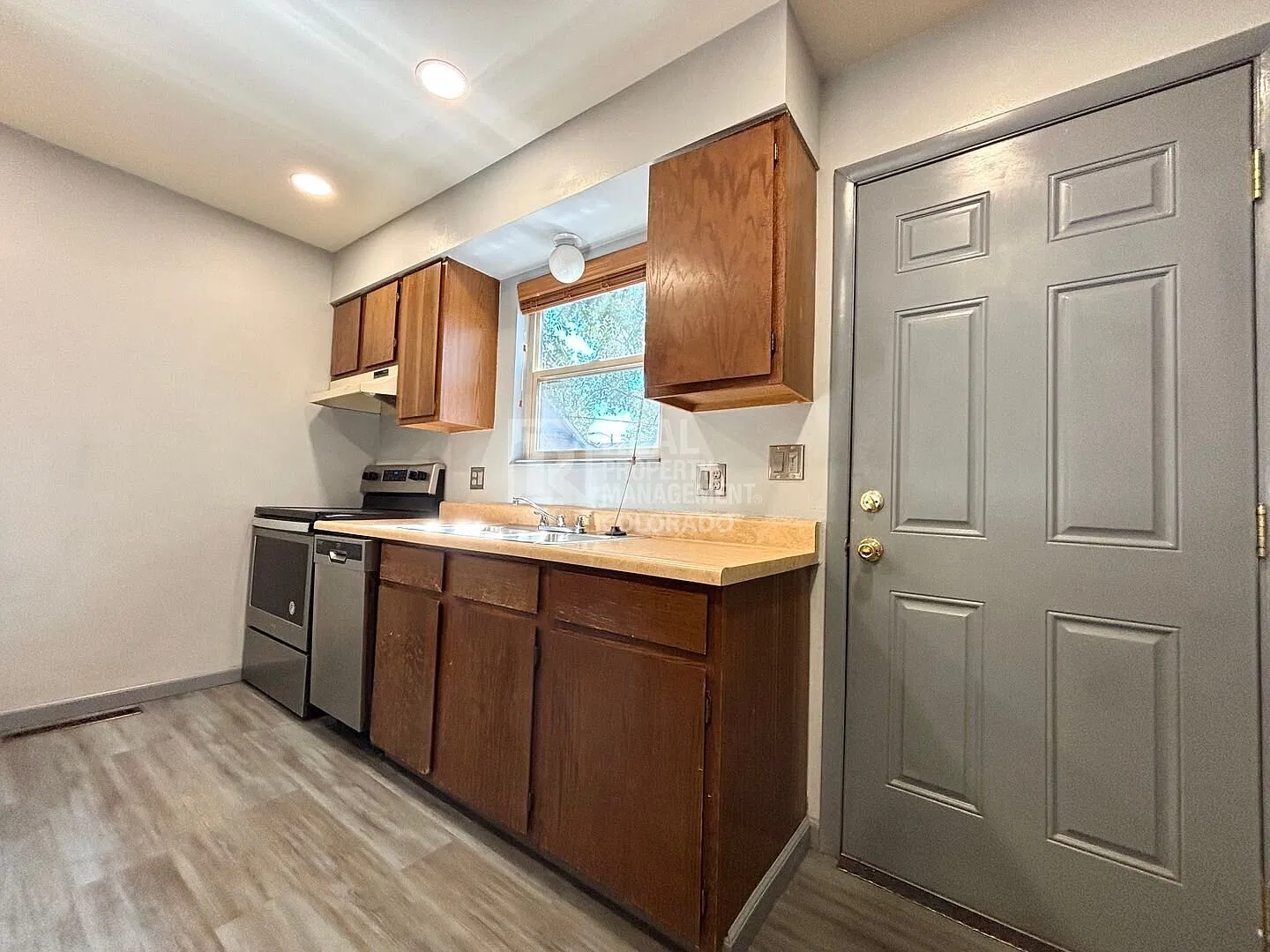 Character-Filled Duplex Near Monument Valley Park — Photo 4