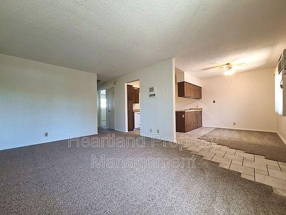 2nd image of 122 S Anza St